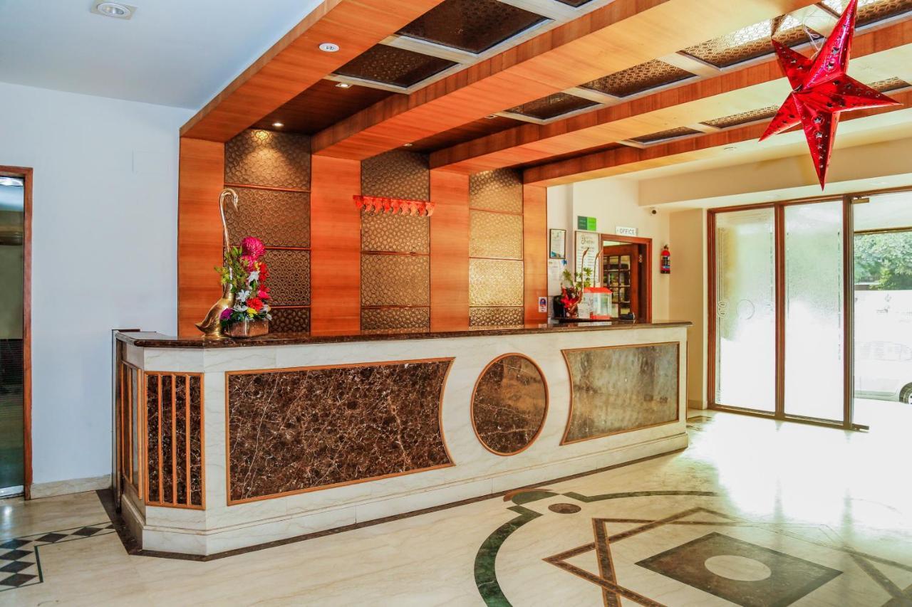 Hotel Shelter Gwalior Esterno foto