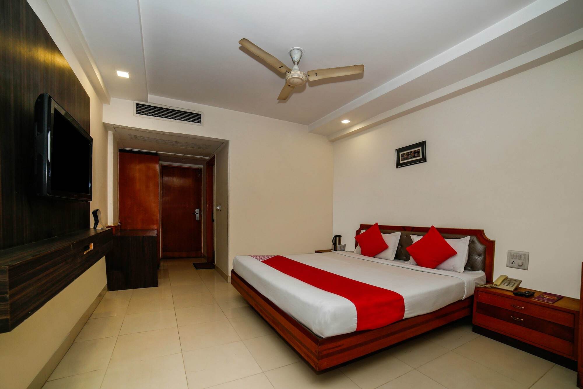 Hotel Shelter Gwalior Esterno foto